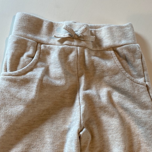 Toddler girl clothes leggings sweats and shorts size 4T - Picture 10 of 16